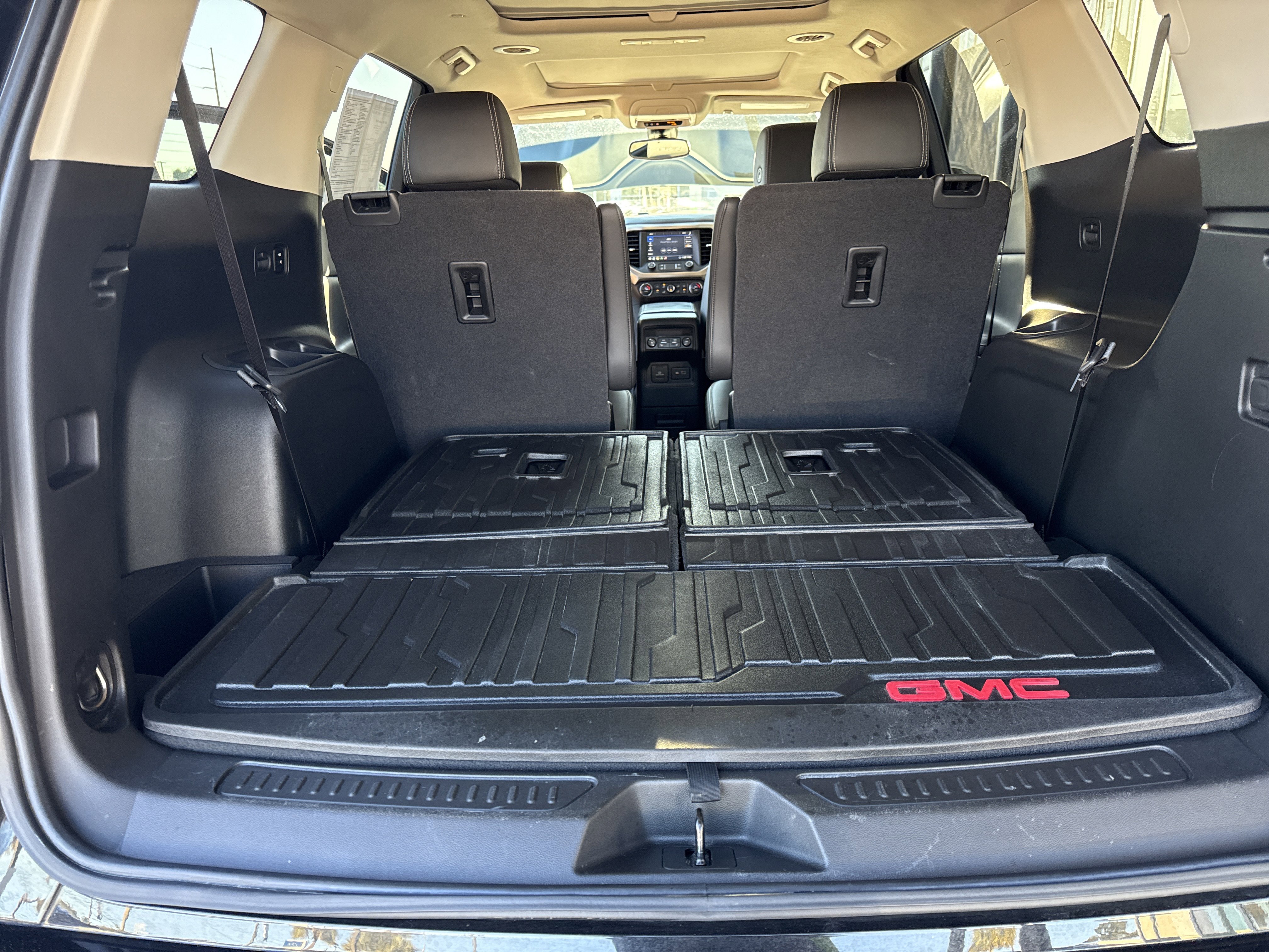 Used 2020 GMC Acadia Denali w/ LPO, Floor Liner Package image 17