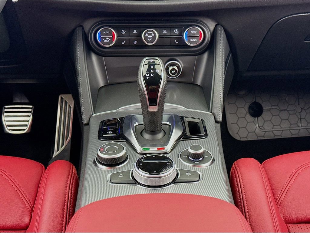 Used 2025 Alfa Romeo Stelvio Sprint w/ Veloce Package image 12
