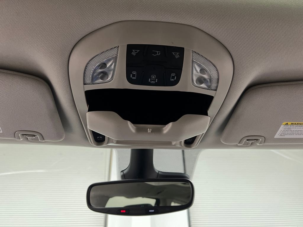 Used 2024 Chrysler Pacifica Limited image 71