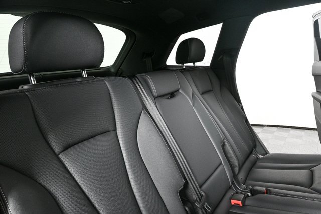New 2025 Audi Q7 3.0T Premium Plus image 24
