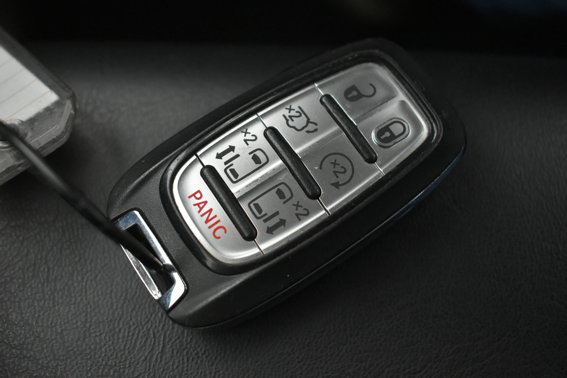 Used 2023 Chrysler Pacifica Touring-L FWD image 35