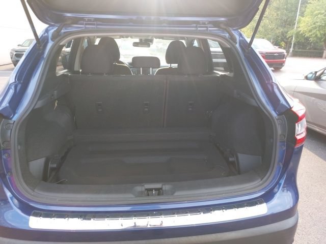 Used 2020 Nissan Rogue Sport S w/ Appearance Package FWD image 7