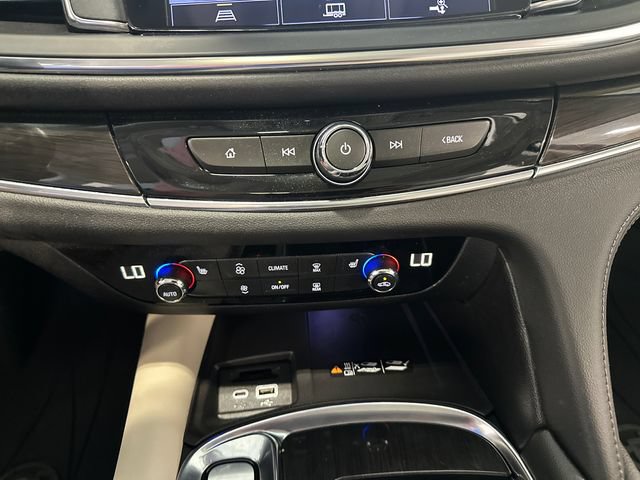 Used 2024 Buick Enclave Essence w/ Experience Buick Package AWD/4WD image 19