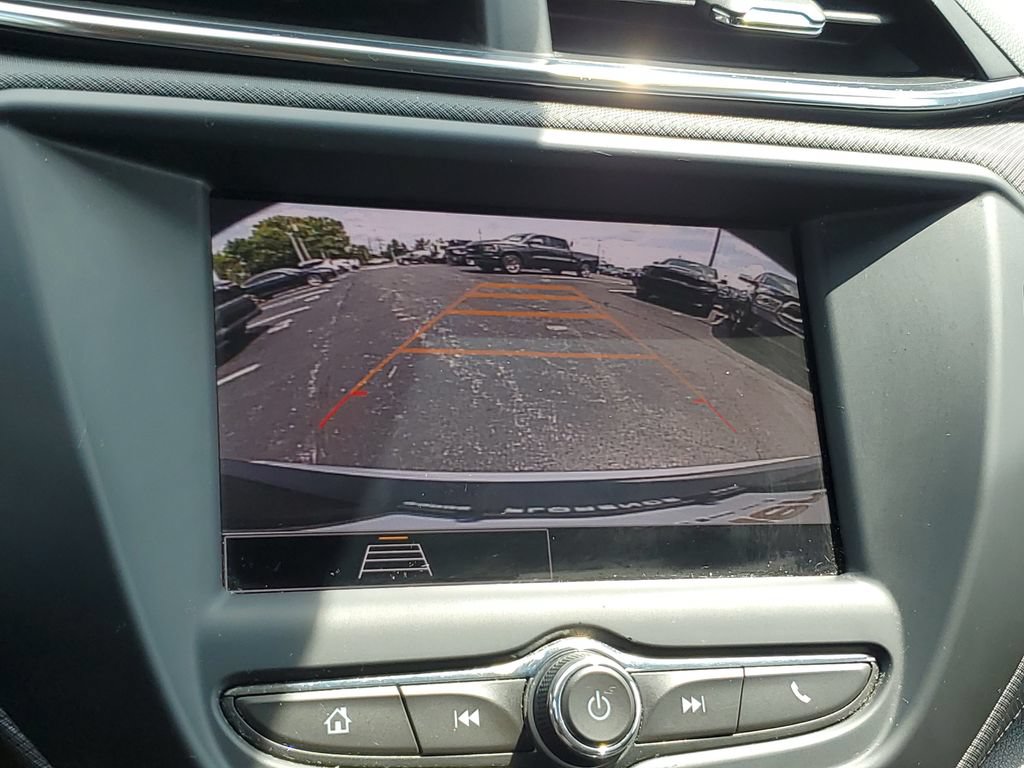 Used 2023 Chevrolet TrailBlazer LT FWD image 28