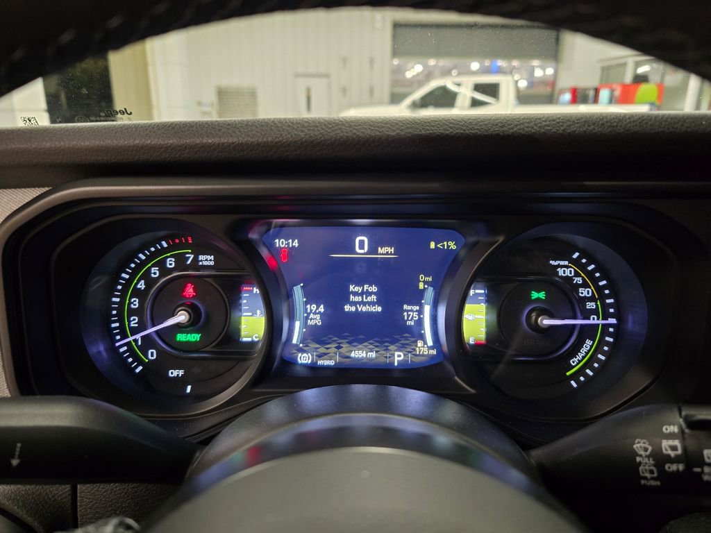 Used 2025 Jeep Wrangler Sport S image 24