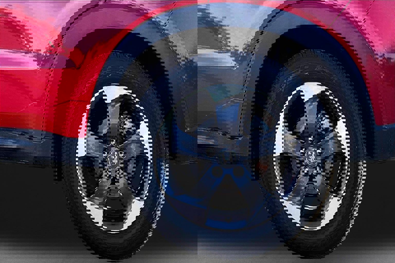 Used 2018 Honda HR-V EX image 8