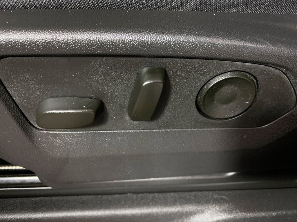 Used 2025 GMC Sierra 1500 Elevation w/ Preferred Package image 12