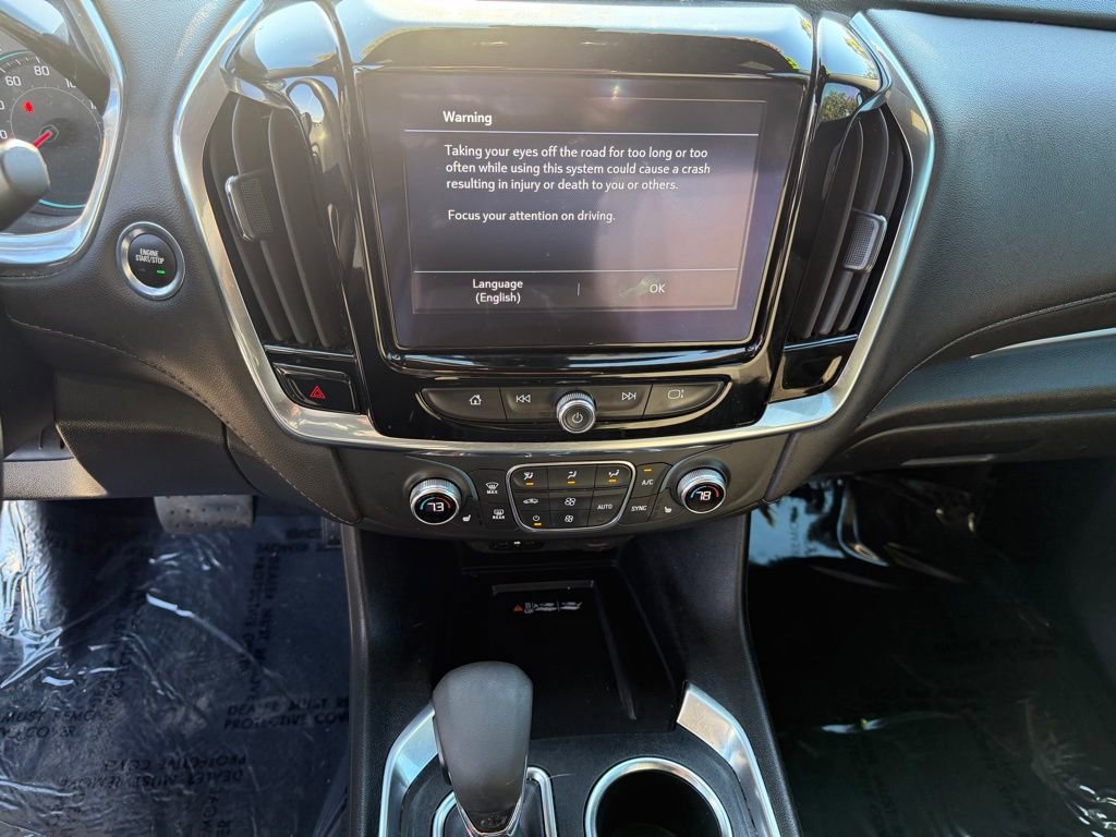 Used 2022 Chevrolet Traverse LT image 21