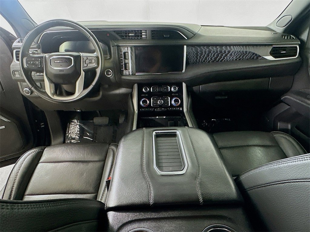 Used 2023 GMC Yukon Denali image 17