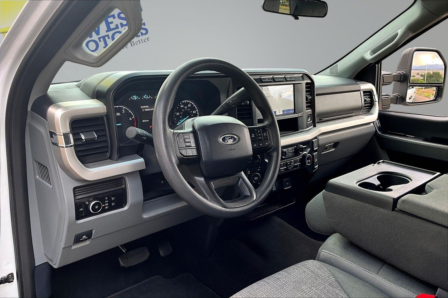 Used 2024 Ford F350 XLT w/ FX4 Off-Road Package AWD/4WD image 18