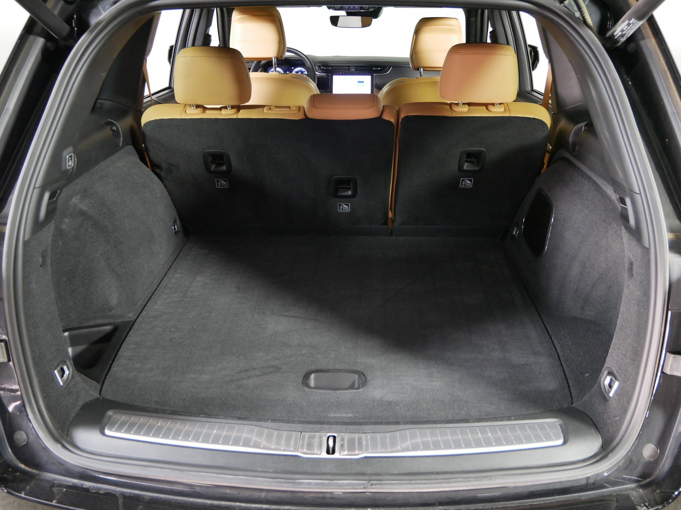 Used 2023 Jeep Grand Cherokee Summit w/ Luxury Tech Group V image 18