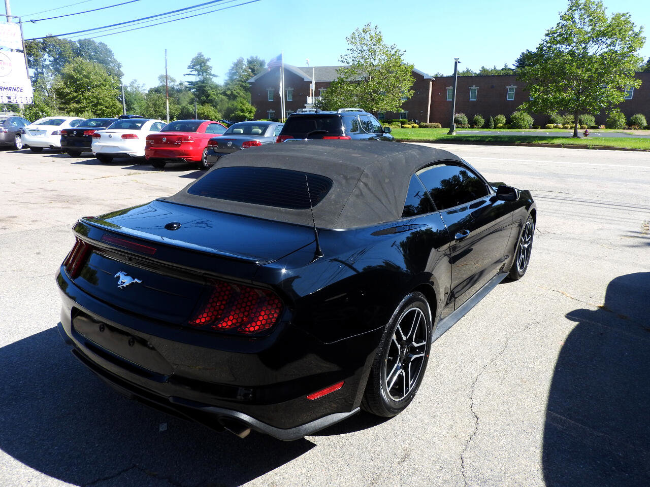 Used 2018 Ford Mustang Premium w/ Equipment Group 201A image 8