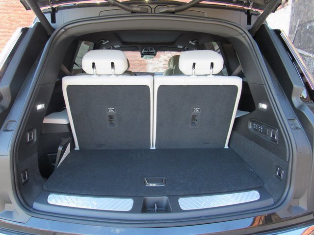 New 2026 Cadillac Vistiq Sport image 15