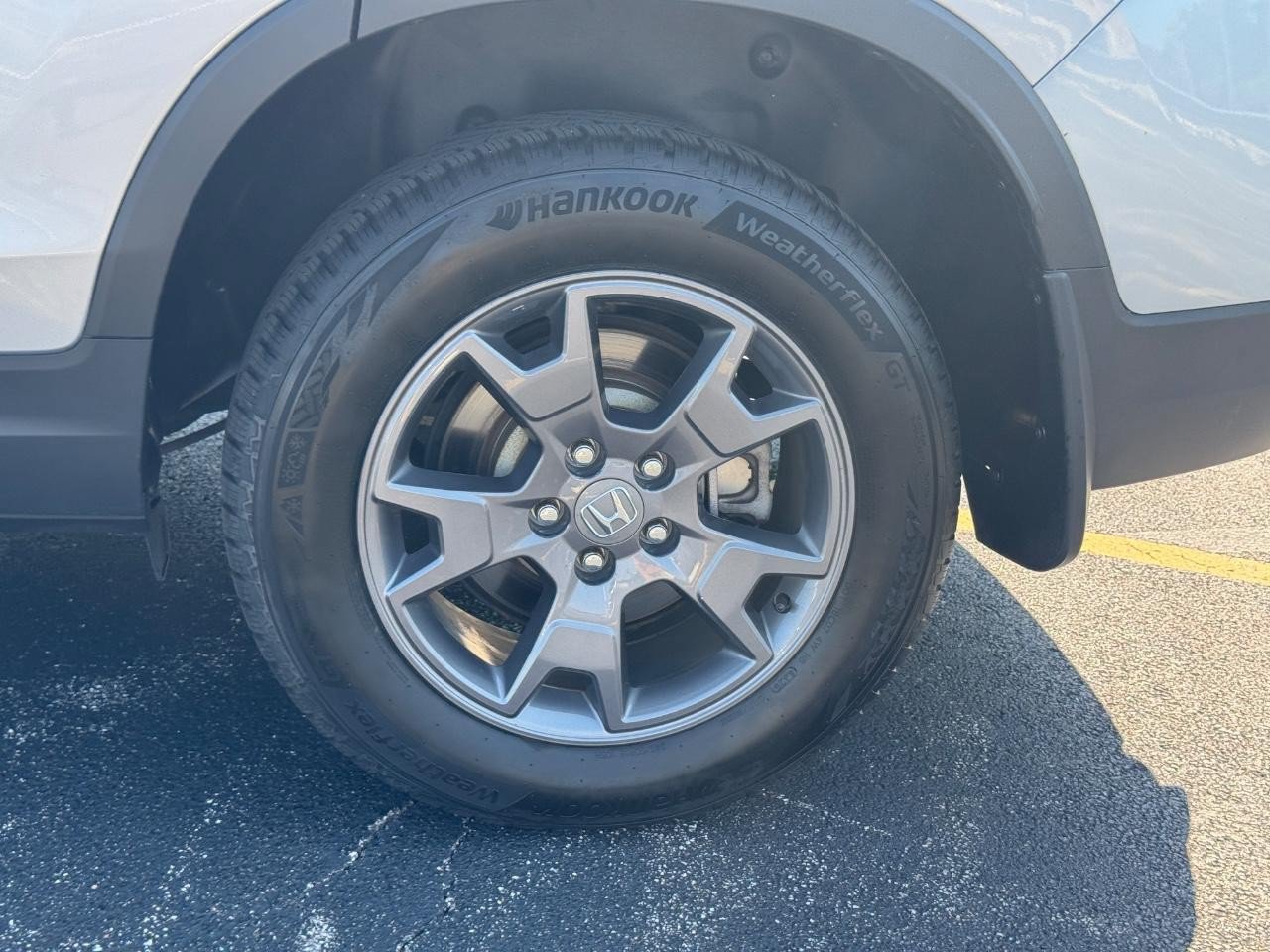 Certified 2024 Honda Passport TrailSport image 8