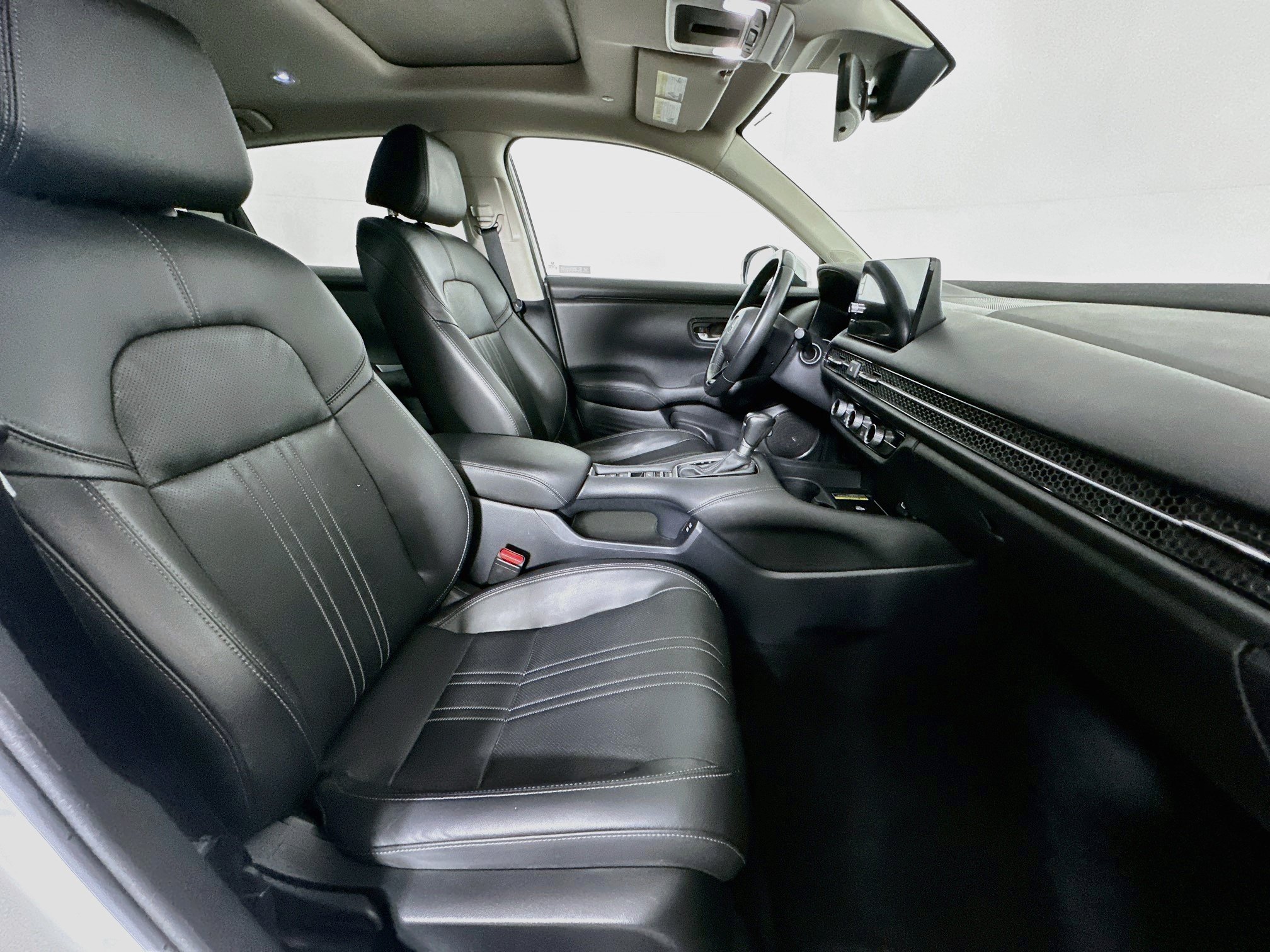 Used 2024 Honda HR-V EX-L image 30