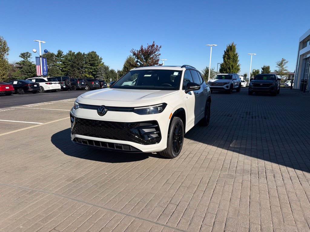 New 2026 Volkswagen Tiguan SE R-Line AWD/4WD image 24