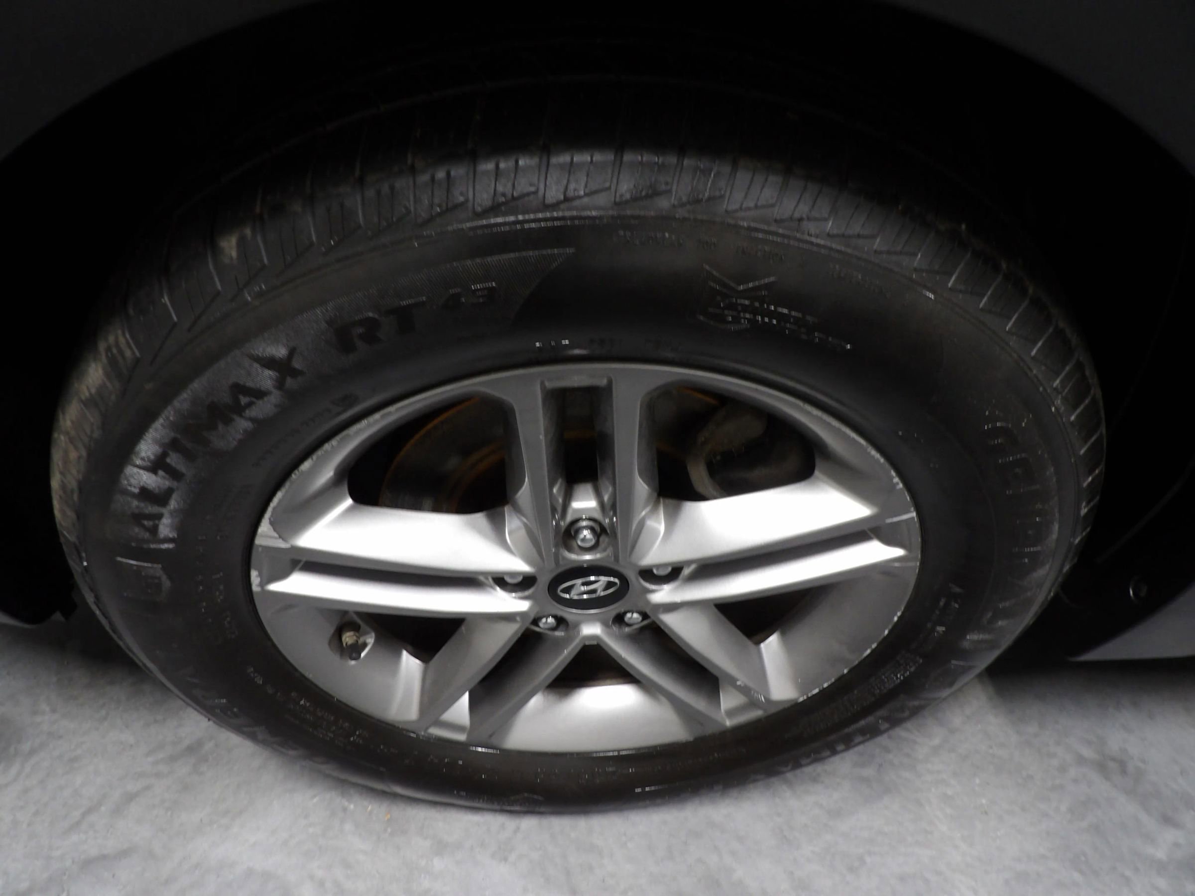 Used 2018 Hyundai Santa Fe Sport FWD image 22