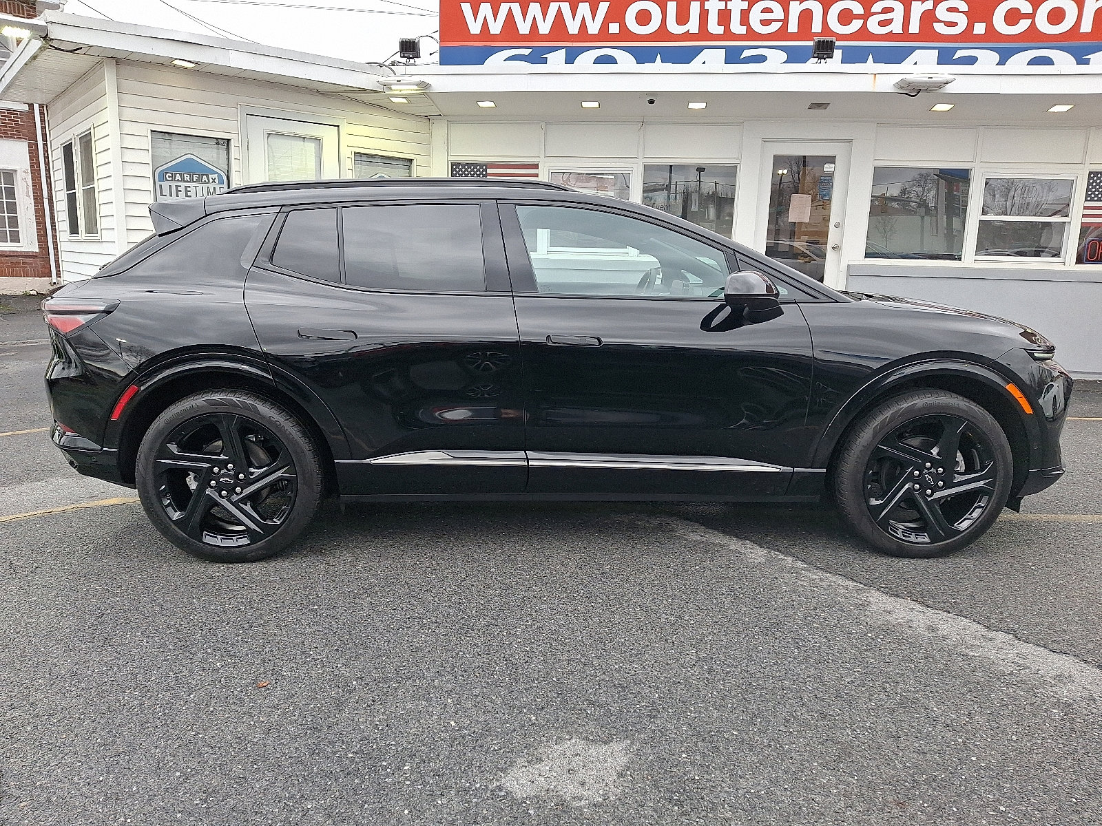 Used 2024 Chevrolet Equinox EV RS image 6