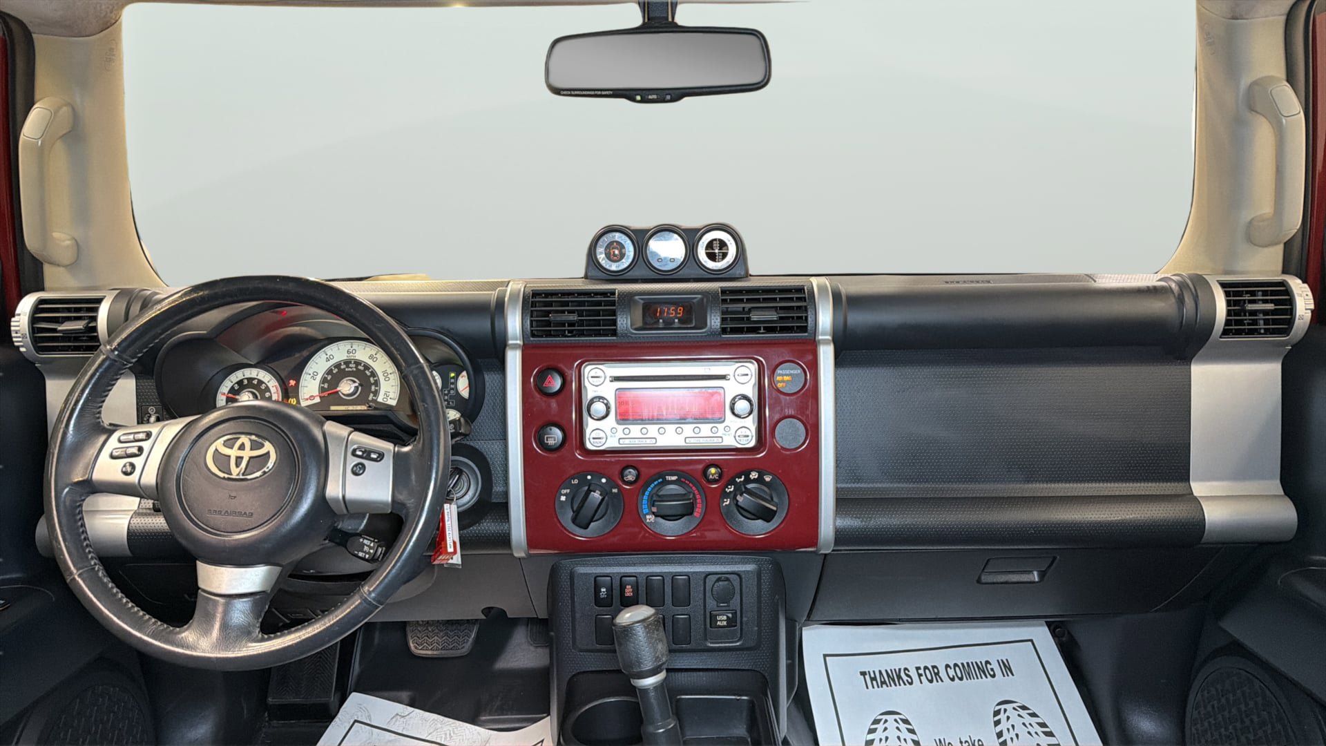 Used 2011 Toyota FJ Cruiser 2WD w/ Upgrade Pkg image 14