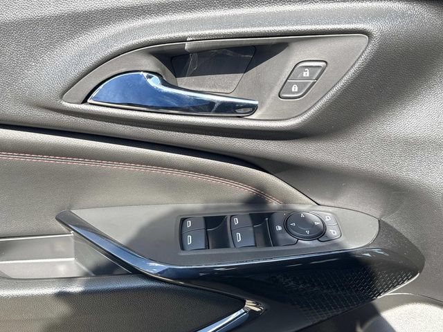 Used 2026 Chevrolet Trax RS w/ Sunroof Package FWD image 24