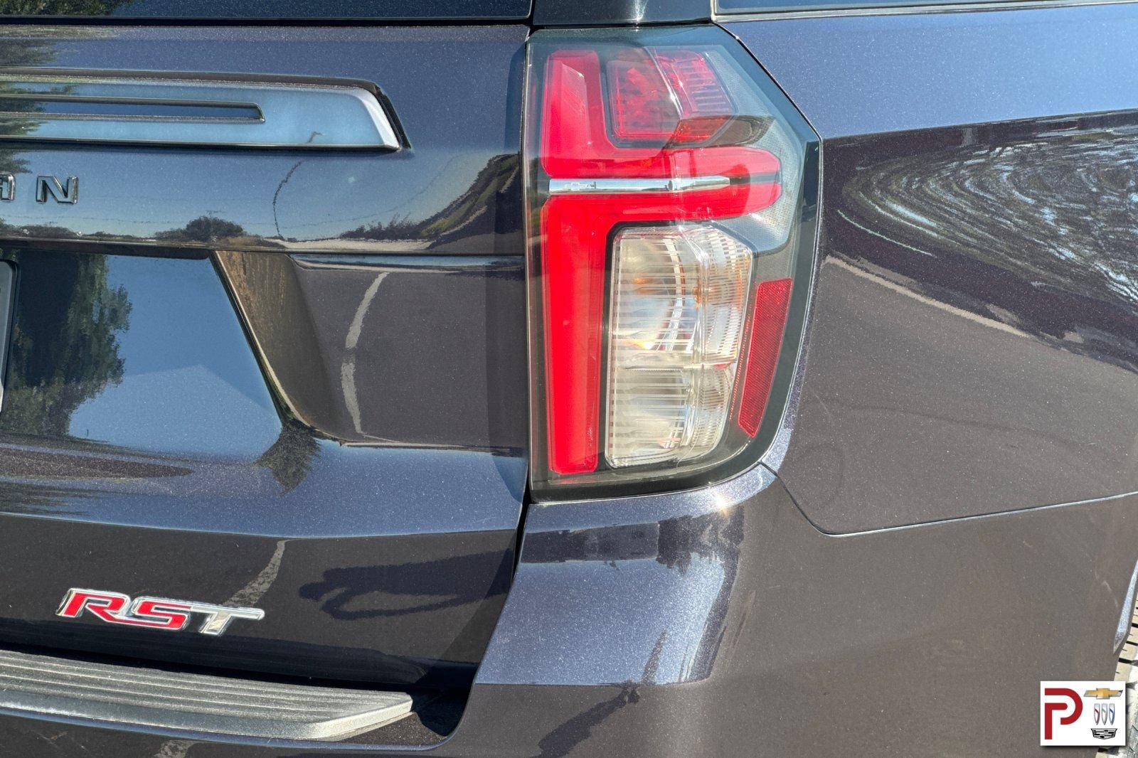 Certified 2022 Chevrolet Suburban RST w/ Luxury Package AWD/4WD image 37