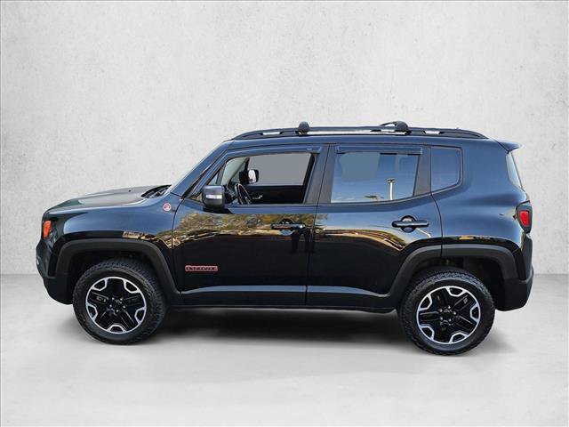 Used 2017 Jeep Renegade Trailhawk AWD/4WD image 9