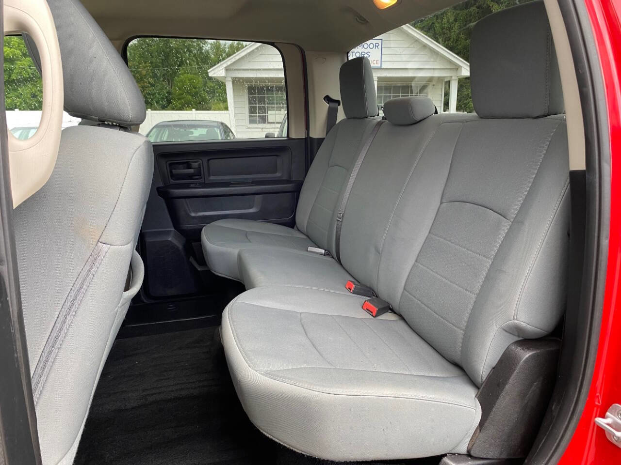 Used 2013 RAM 2500 Tradesman w/ Chrome Appearance Group image 16