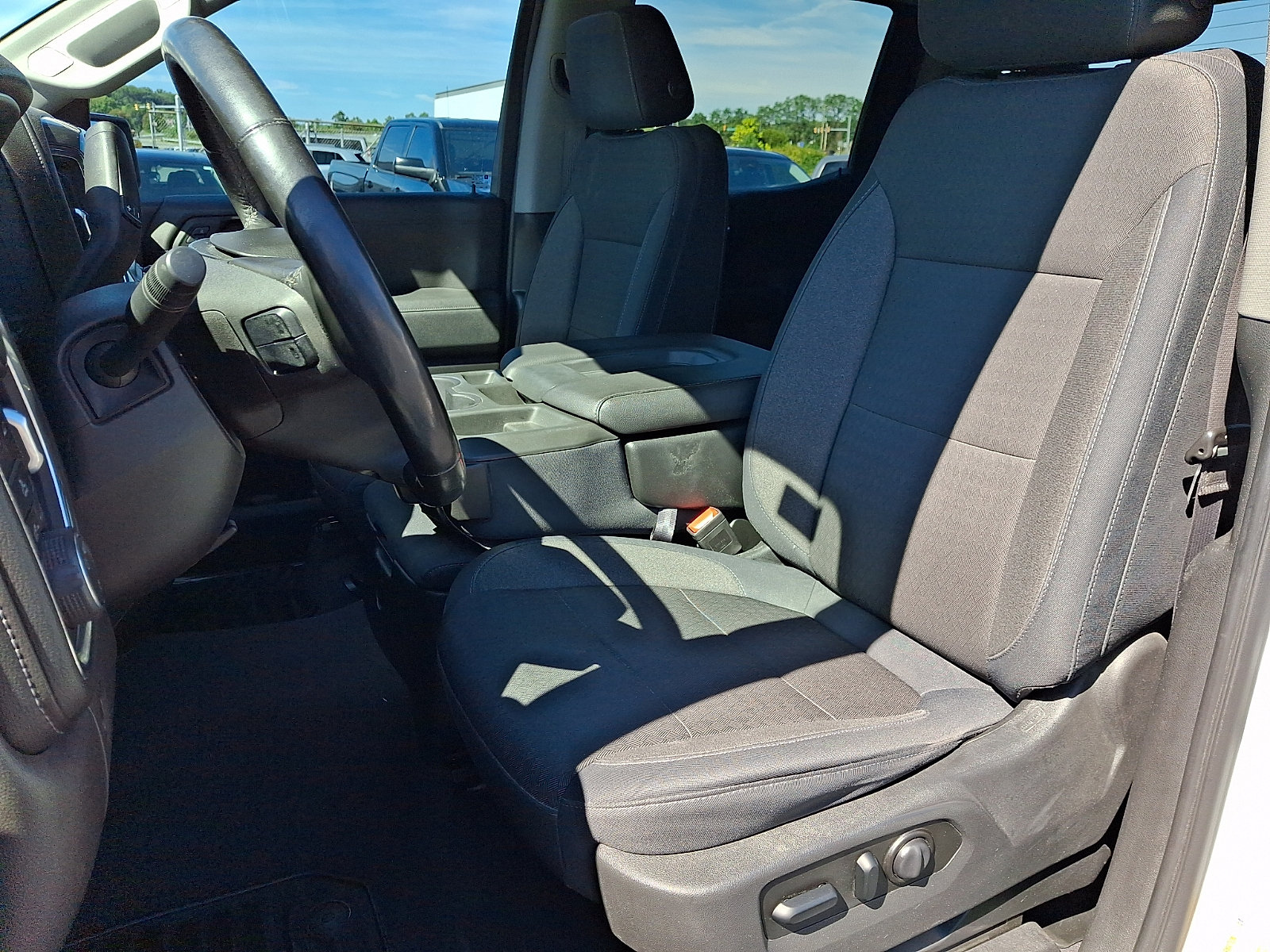 Certified 2019 Chevrolet Silverado 1500 LT w/ All-Star Edition AWD/4WD image 13