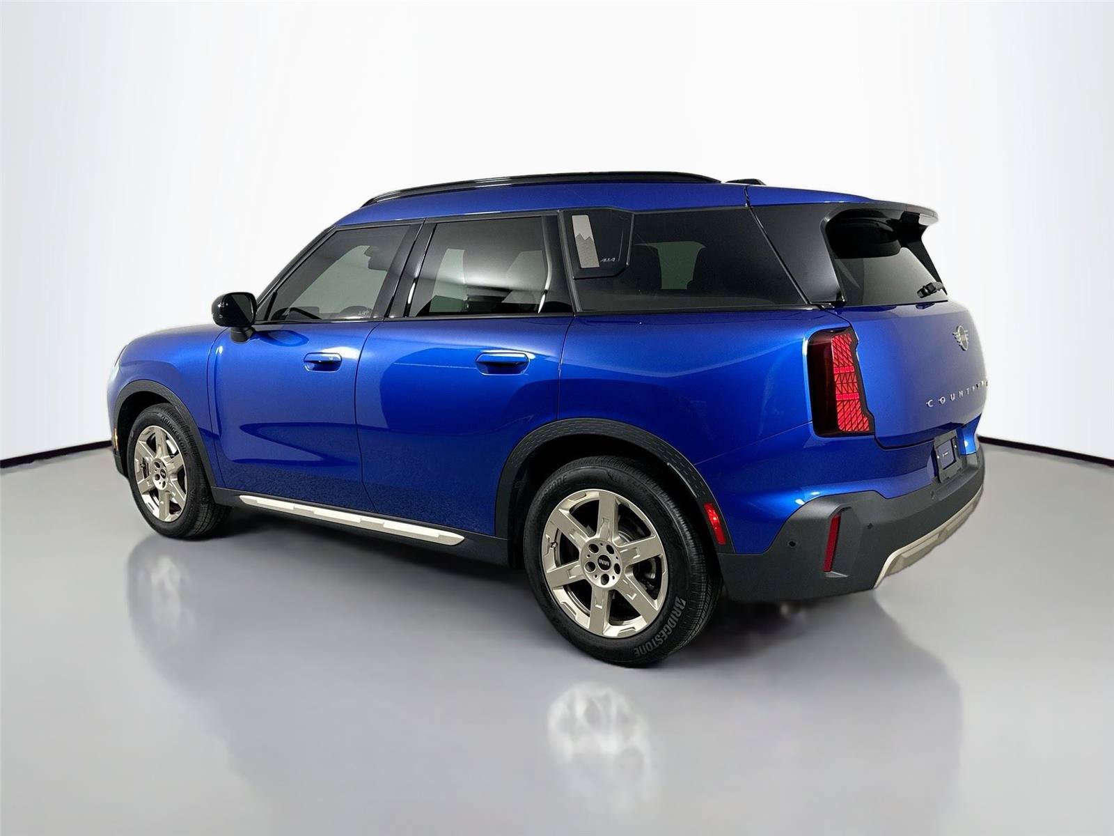 Certified 2025 MINI Cooper Countryman S w/ Comfort Package Max AWD/4WD image 7