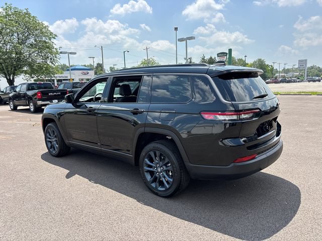 New 2026 Jeep Grand Cherokee L Limited AWD/4WD image 4