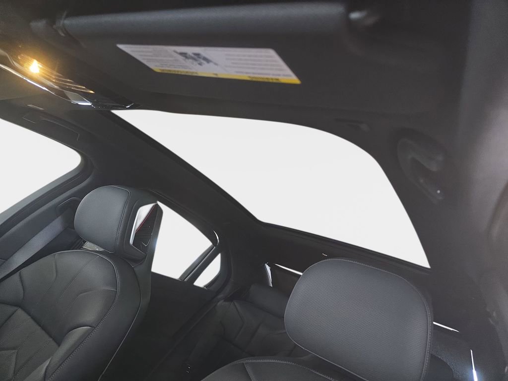 New 2026 BMW 750e xDrive w/ Premium Package image 22