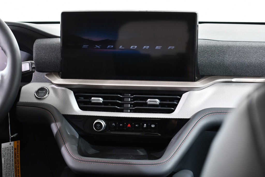 New 2025 Ford Explorer Active w/ Active Comfort Package image 9