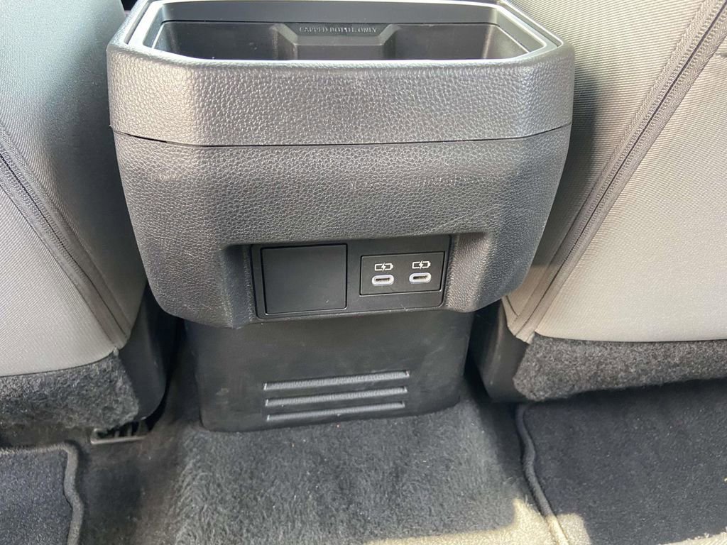 Used 2024 Toyota Tacoma TRD Sport AWD/4WD image 18