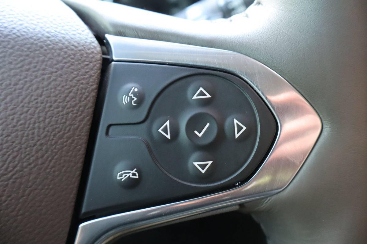 Used 2018 Chevrolet Traverse Premier AWD/4WD image 33