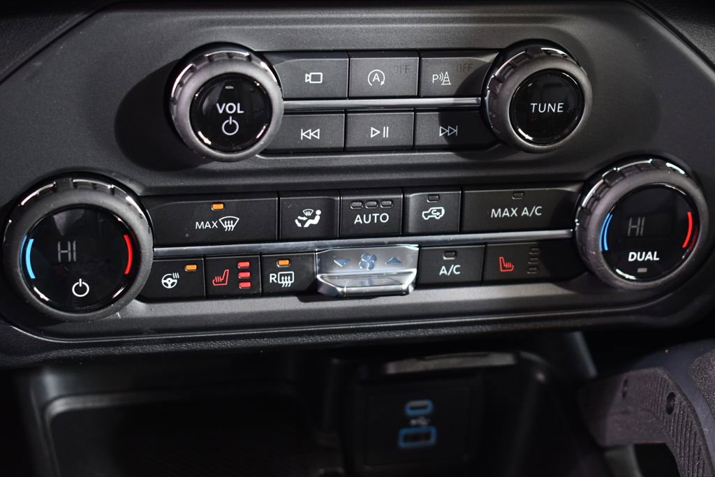 New 2025 Ford Bronco Badlands image 30