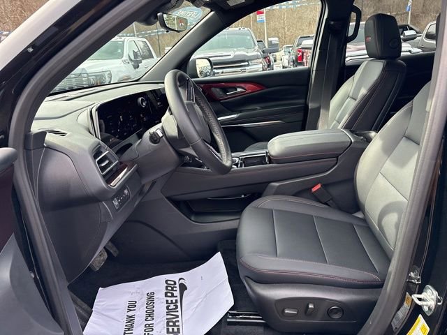 Used 2026 Chevrolet Traverse Z71 image 8