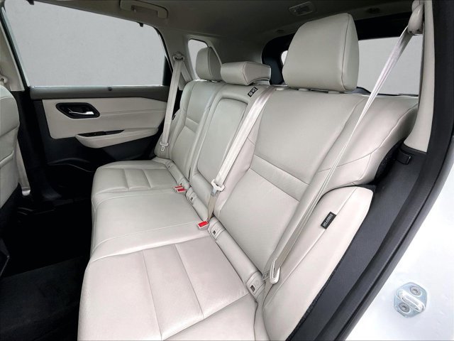 Used 2022 Nissan Rogue SV w/ SV Premium Package image 28