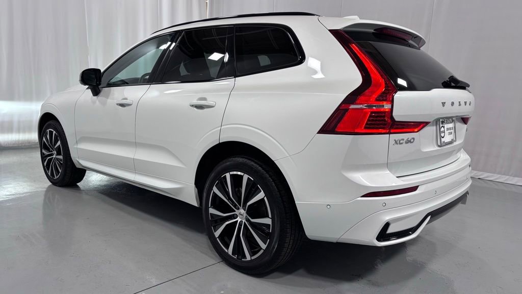 Certified 2023 Volvo XC60 B5 Plus w/ Climate Package AWD/4WD image 8