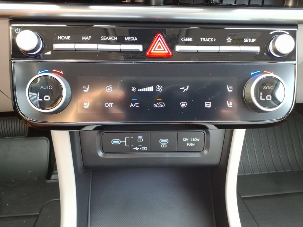 New 2026 Hyundai Tucson Limited FWD image 20