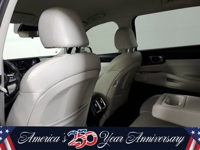 Used 2023 Kia Sorento S FWD image 11
