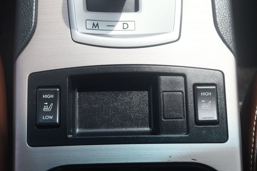 Used 2013 Subaru Outback 2.5i Limited AWD/4WD image 23