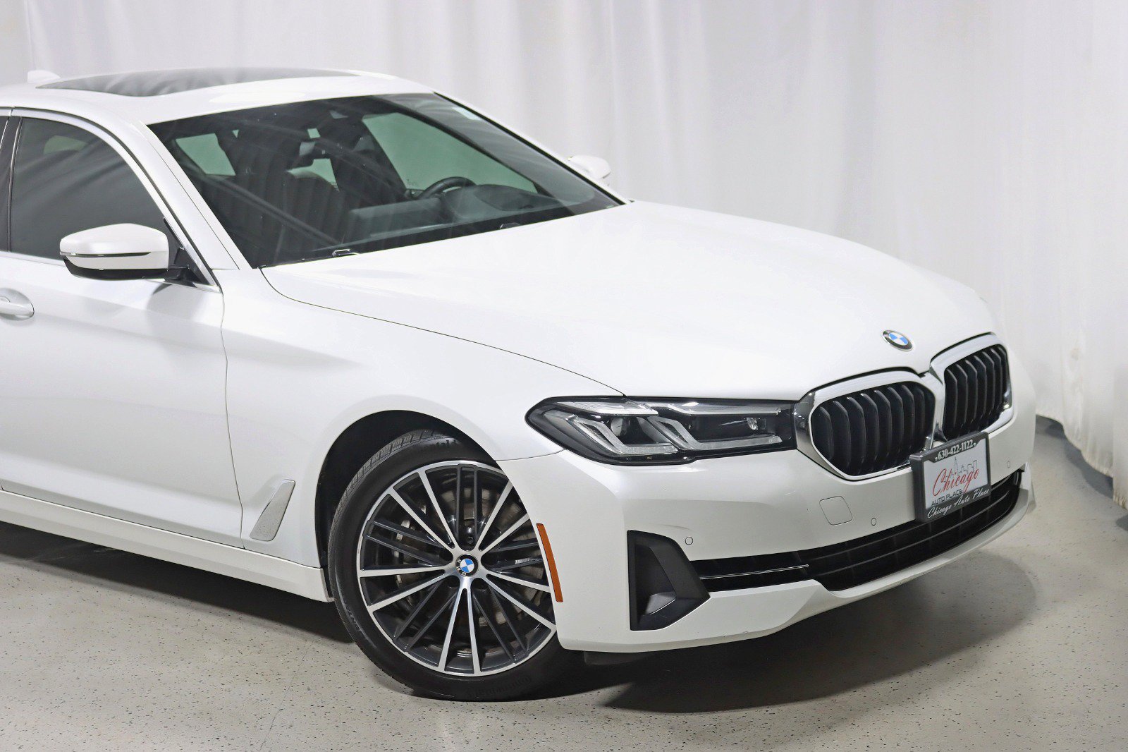 Used 2022 BMW 540i xDrive w/ Executive Package AWD/4WD image 3
