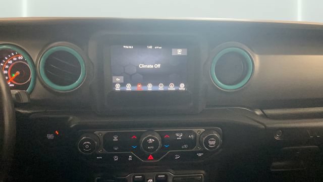 Used 2018 Jeep Wrangler Unlimited Sport S AWD/4WD image 20