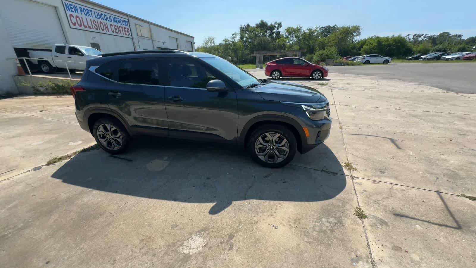 Used 2024 Kia Seltos S AWD/4WD image 9