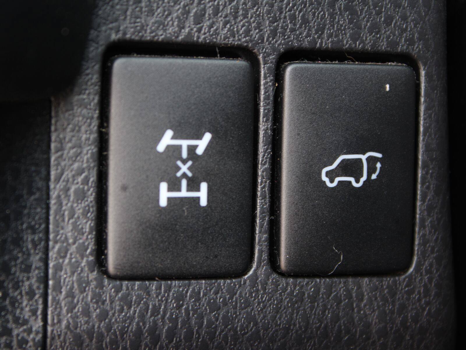 Used 2016 Toyota RAV4 XLE AWD/4WD image 11