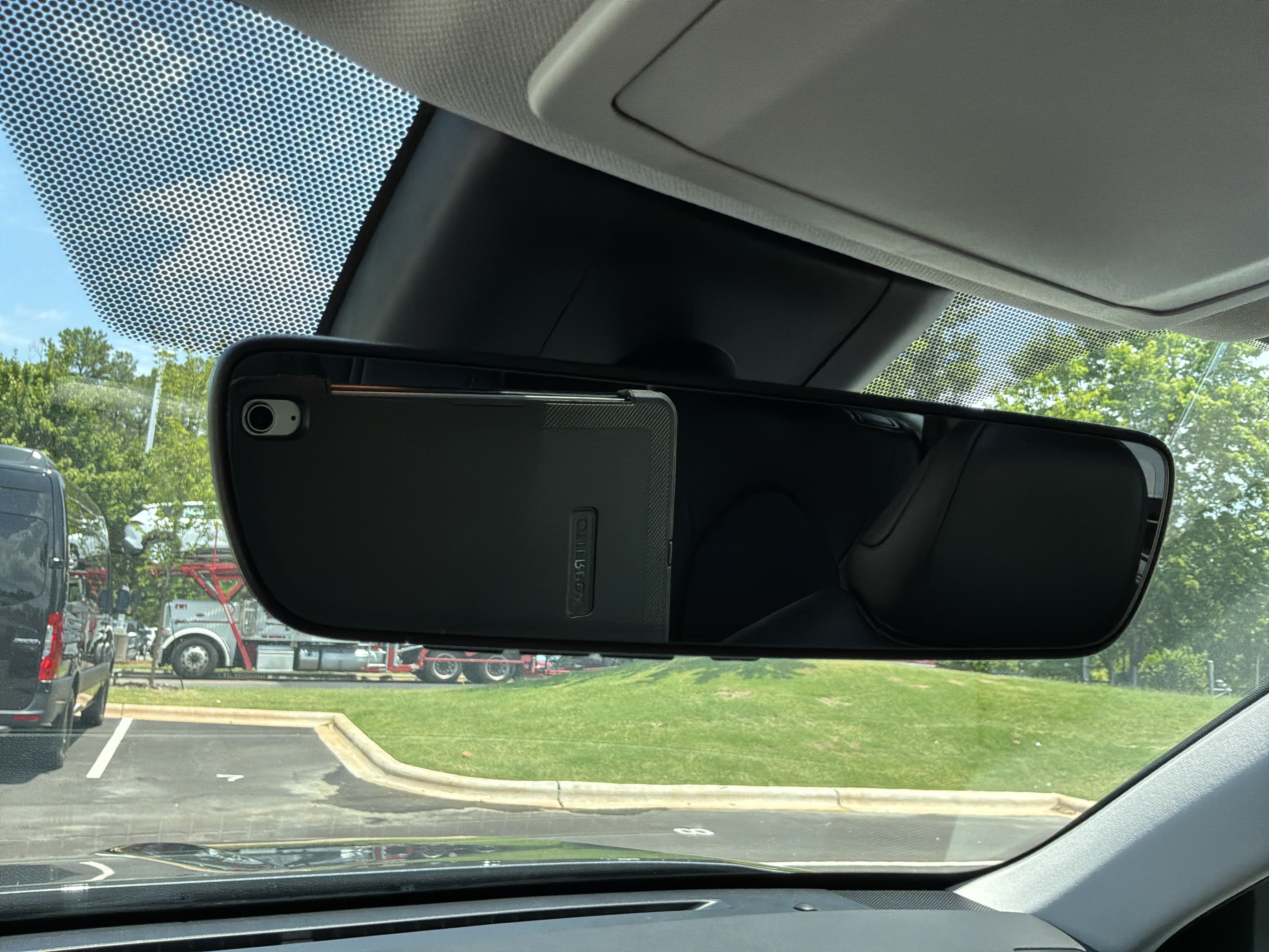 Used 2023 Toyota Highlander XLE FWD image 49