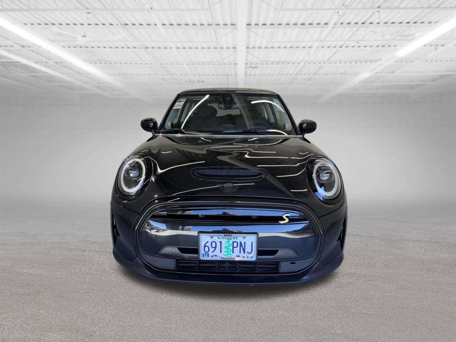 Used 2024 MINI Cooper SE FWD image 9