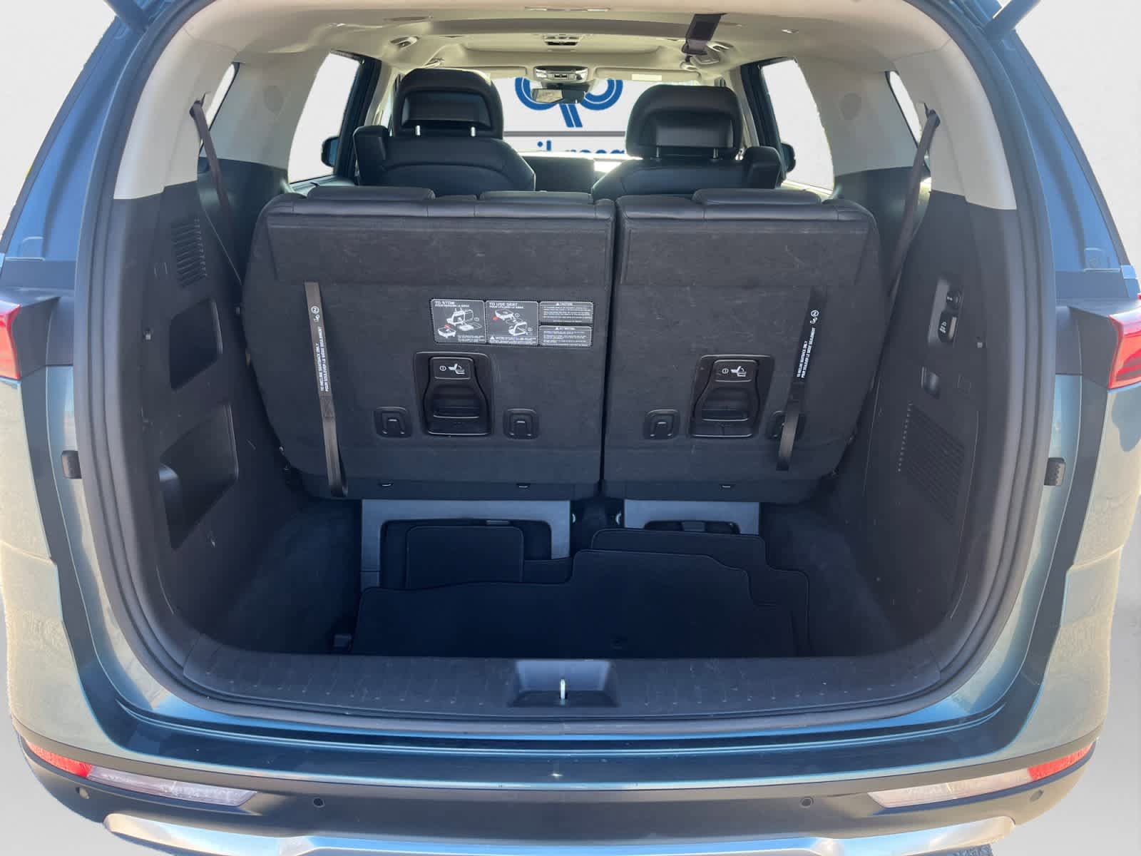 Used 2022 Kia Carnival SX Prestige FWD image 22