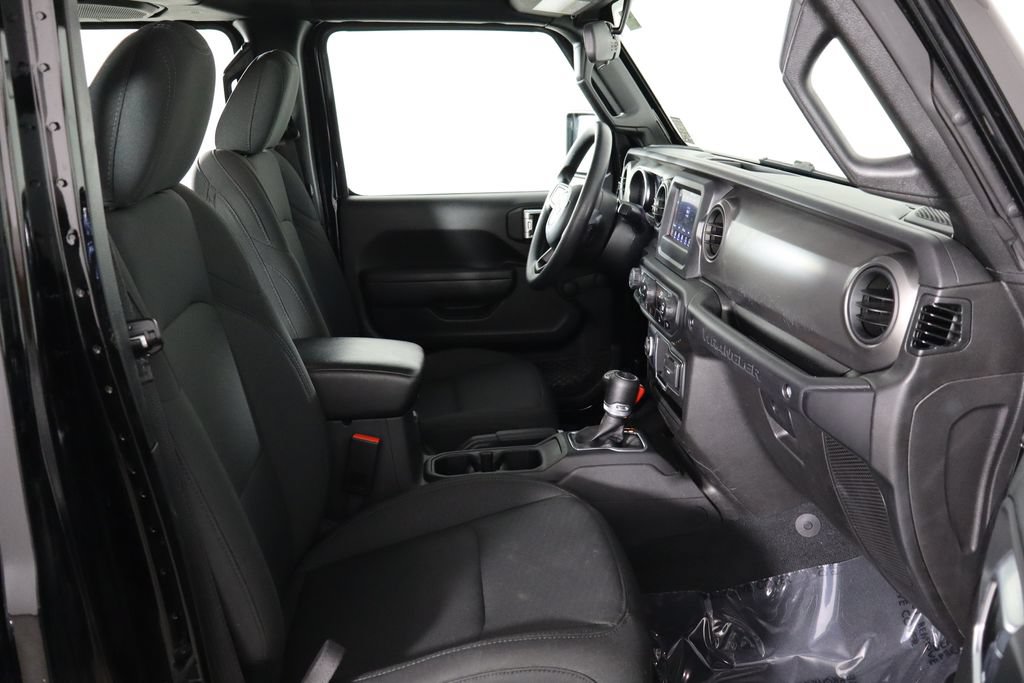 Used 2022 Jeep Wrangler Unlimited Sport AWD/4WD image 18