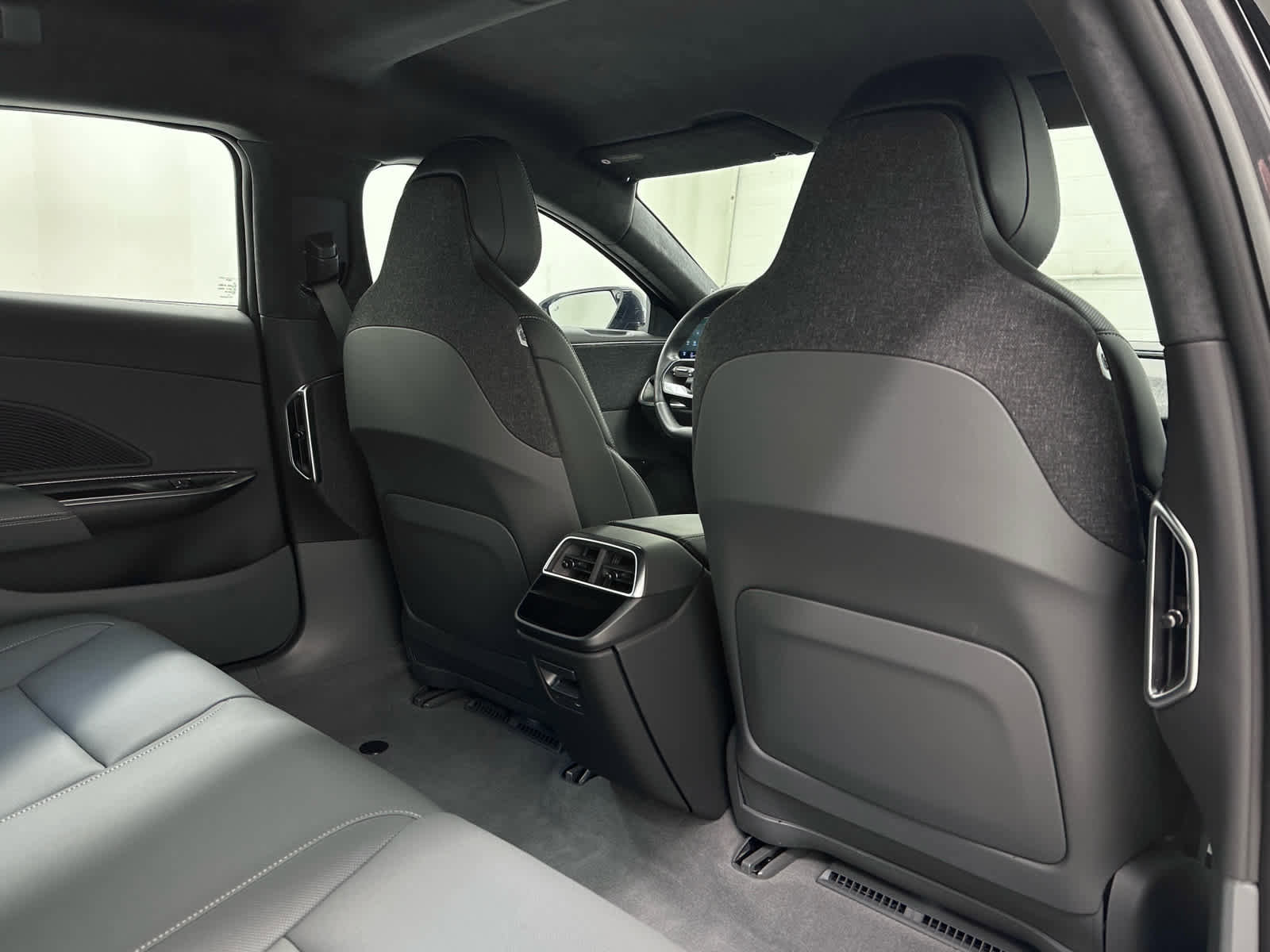 Used 2024 Lucid Air Touring image 20